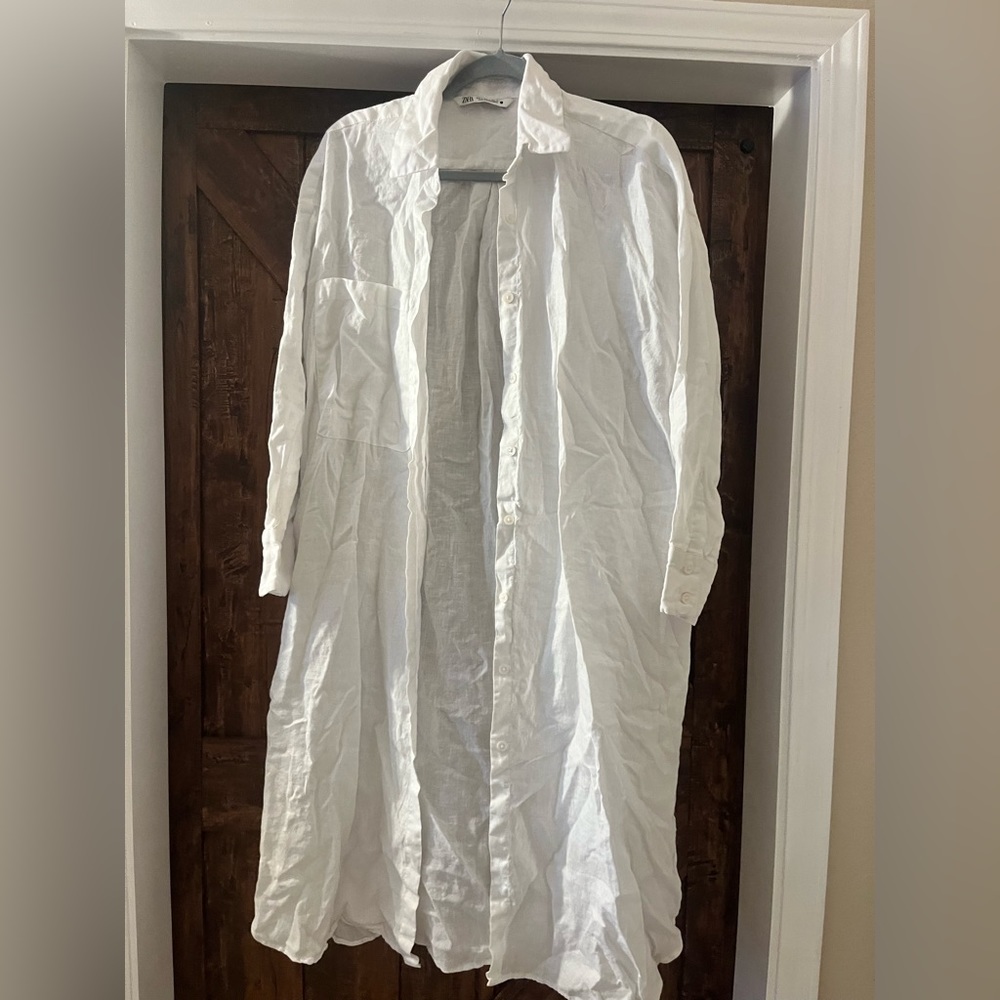 Zara collared long sleeve button down size small